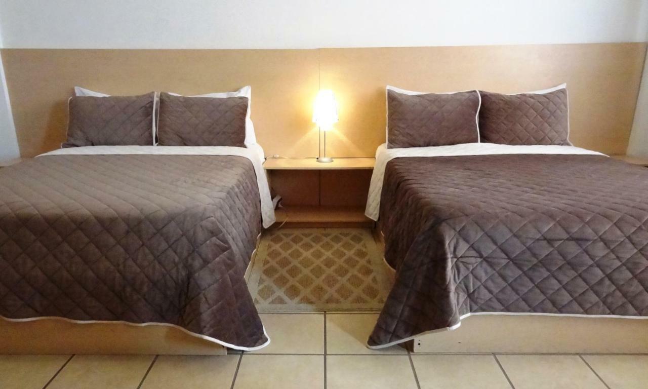 Hotel San Miguel Pénjamo Exteriör bild